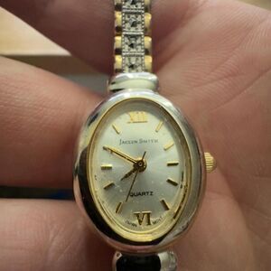 ✨ Jaclyn Smith Ladies Gold Tone Quartz Watch (Not Working)